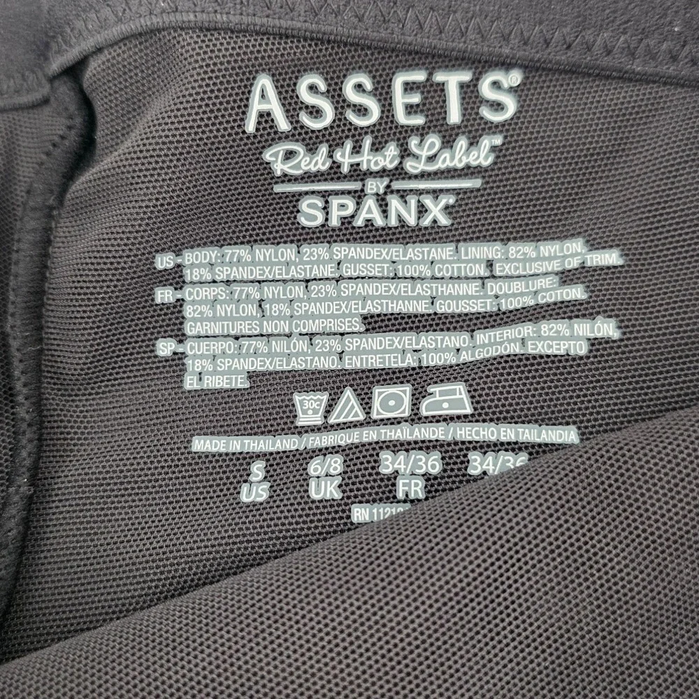 Spanx Assets Womens S Core Controllers Mid-Thigh Shorts in Black NWT - Picture 3 of 7